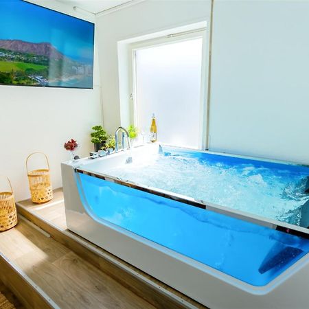 The Big Muenster Fuer Bis Zu 12, Whirlpool, Sauna, Zentral, Tischfussball, Balkon, Gasgrill أولم المظهر الخارجي الصورة